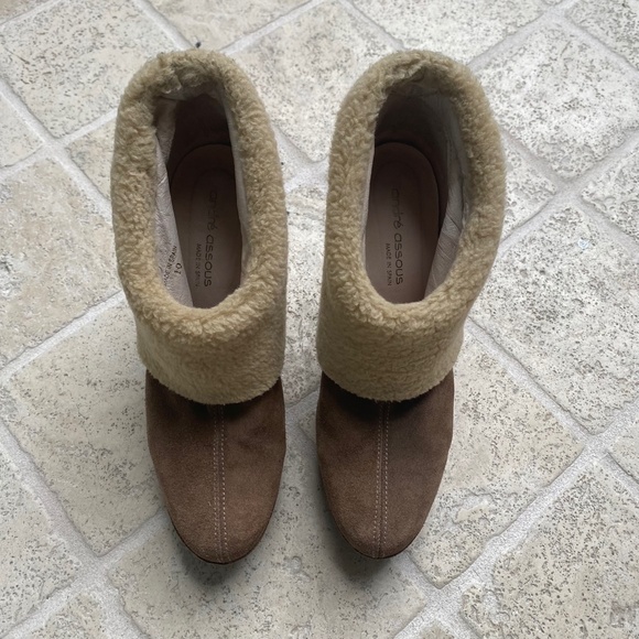 André Assous sheepskin ankle boots size 10. - Picture 2 of 7